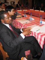 在来の治療実践について質問をするアイヤロ・ゲブレ（Addis Ababa Univeristy）
2008/02/14-15:Local Knowledge and Its Positive Practice