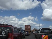 ナイロビの渋滞は、時として凄まじい

この写真のコラムを読む→ナイロビ・バス事情（井上真悠子）