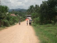 Going to School, Luang Namtha District, Luang Namtha Province (Sep. 2008, Mr. Shinichi Kawae)